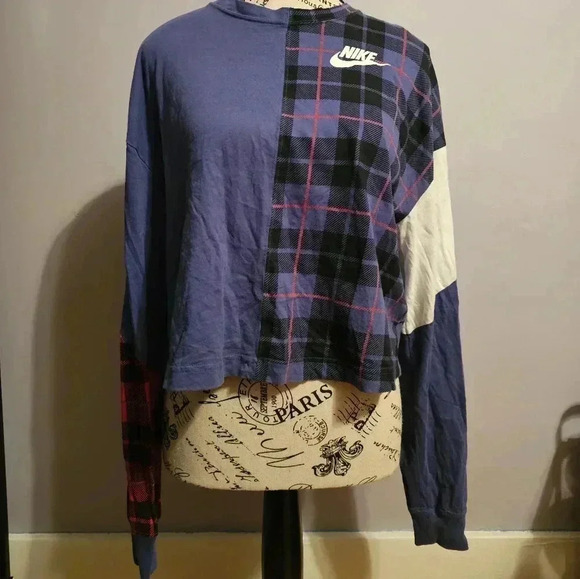 Nike pull over - Picture 1 of 3